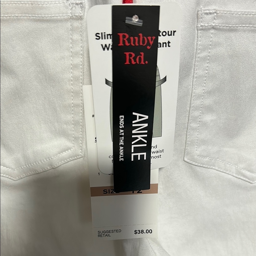 Ruby Rd. White ankle Pants - Picture 5 of 8